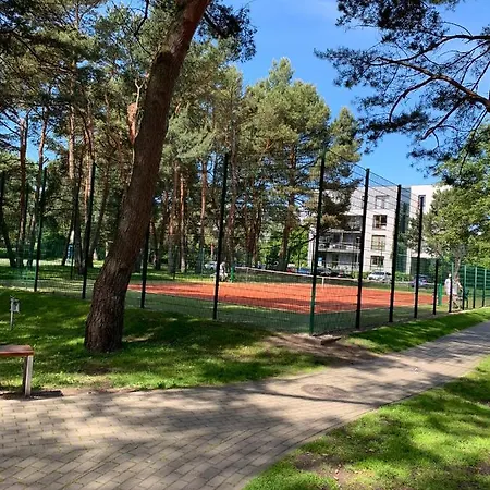 Nadmorski Dwor Rozowe , Ogrod Tenis I Sauny Gdańsk